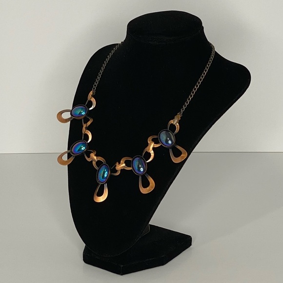 VINTAGE Unique Necklace with Iridescent Cabochons! - Picture 4 of 10